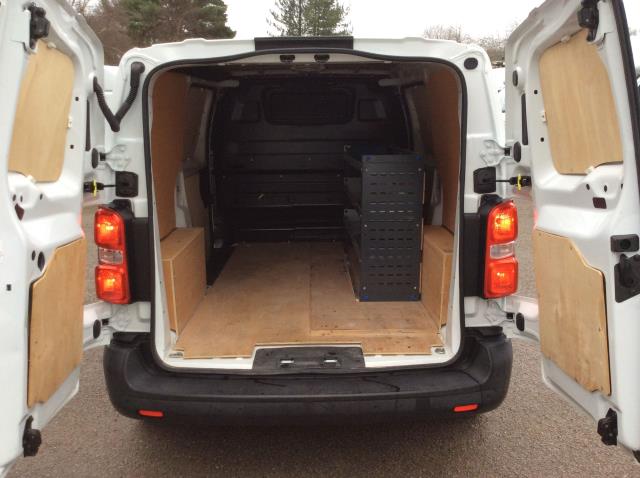 2021 Peugeot Expert 1000 1.5 Bluehdi 100 Professional Van (NV71FLR) Image 13