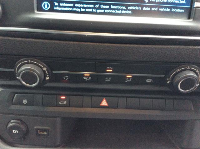 2021 Peugeot Expert 1000 1.5 Bluehdi 100 Professional Van (NV71FLR) Image 27