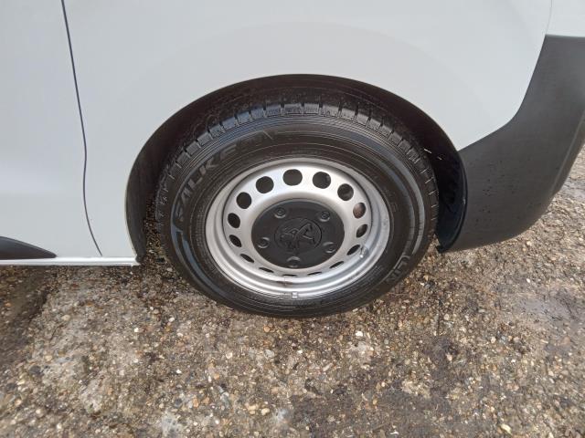 2021 Peugeot Expert 1000 1.5 Bluehdi 100 Professional Van (NV71FSL) Image 33