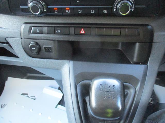 2021 Peugeot Expert 1400 2.0 Bluehdi 145 Professional Premium Van (NV71FSU) Image 24