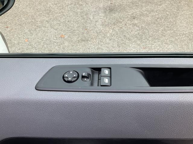 2021 Peugeot Expert 1400 2.0 Bluehdi 145 Professional Premium Van (NV71HCJ) Image 36