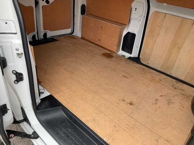 2021 Peugeot Expert 1400 2.0 Bluehdi 145 Professional Premium Van (NV71HCJ) Image 17