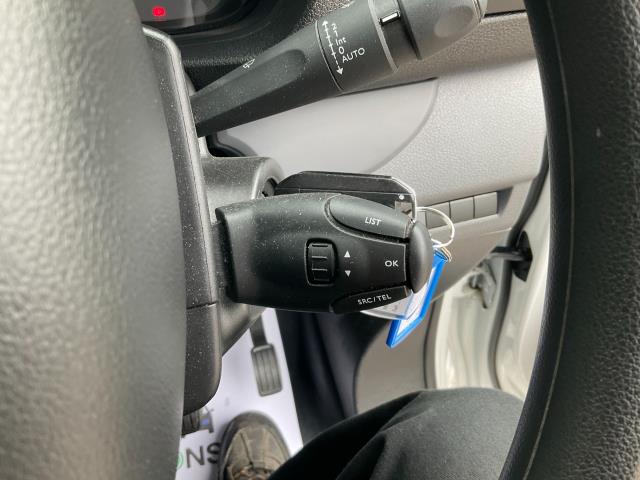 2021 Peugeot Expert 1400 2.0 Bluehdi 145 Professional Premium Van (NV71HCJ) Image 32