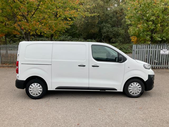 2021 Peugeot Expert 1400 2.0 Bluehdi 145 Professional Premium Van (NV71HCJ) Image 15