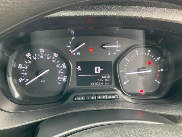 2021 Peugeot Expert 1400 2.0 Bluehdi 145 Professional Premium Van (NV71HCJ) Image 21
