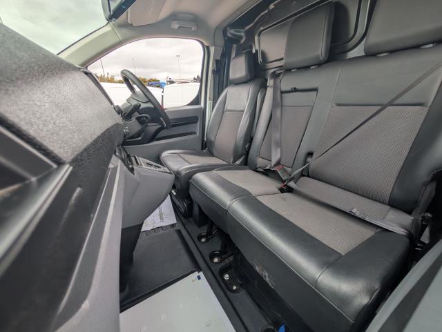 2021 Peugeot e-Expert 1000 100Kw 75Kwh Professional Van Auto (NV71HCL) Image 14