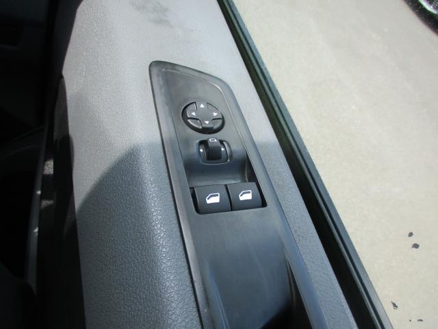 2021 Peugeot e-Expert 1000 100Kw 75Kwh Professional Van Auto (NV71HCX) Image 17