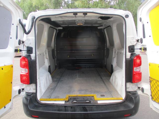 2021 Peugeot e-Expert 1000 100Kw 75Kwh Professional Van Auto (NV71HCX) Image 31