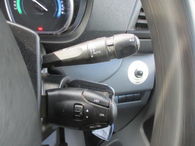 2021 Peugeot e-Expert 1000 100Kw 75Kwh Professional Van Auto (NV71HCX) Image 19