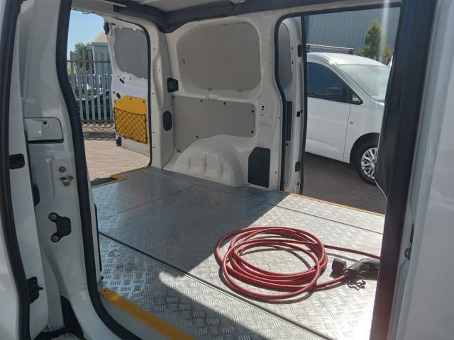 2021 Peugeot e-Expert 1000 100Kw 75Kwh Professional Van Auto (NV71HPN) Image 6