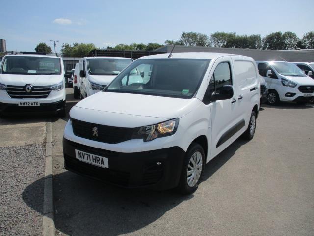 2021 Peugeot Partner 950 1.5 Bluehdi 100 Professional Premium Van (NV71HRA) Image 9