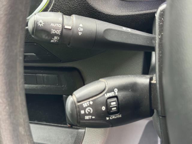 2021 Peugeot Expert 1400 L2 2.0 Bluehdi 145 Professional Premium Van (NV71HRC) Image 23