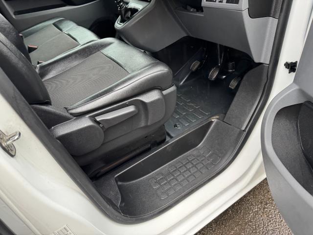 2021 Peugeot Expert 1400 L2 2.0 Bluehdi 145 Professional Premium Van (NV71HRC) Image 17