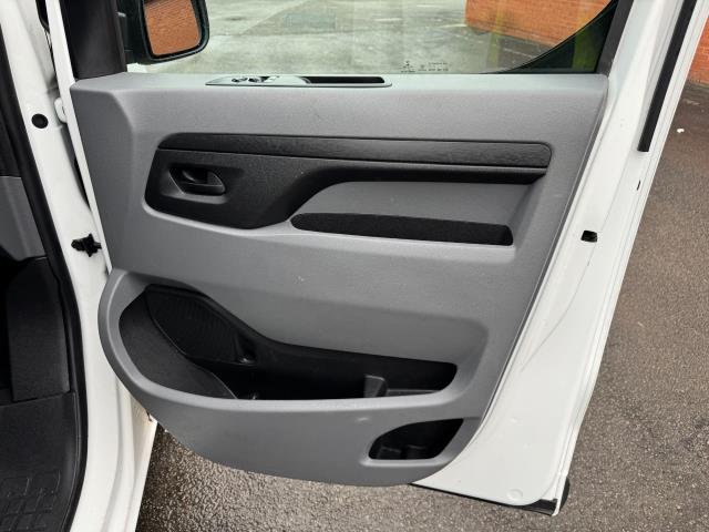 2021 Peugeot Expert 1400 L2 2.0 Bluehdi 145 Professional Premium Van (NV71HRC) Image 18