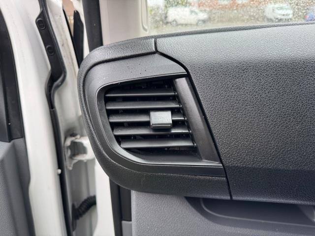2021 Peugeot Expert 1400 L2 2.0 Bluehdi 145 Professional Premium Van (NV71HRC) Image 39