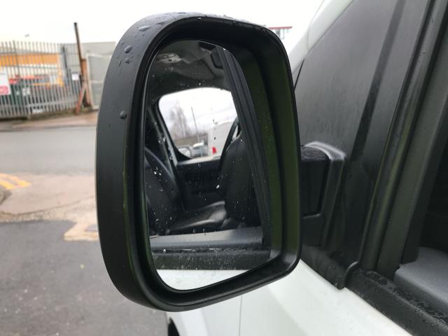 2021 Peugeot Expert 1400 2.0BLUE HDI 145PS PROFESSIONAL PREMIUM EURO 6 (NV71HWL) Image 40