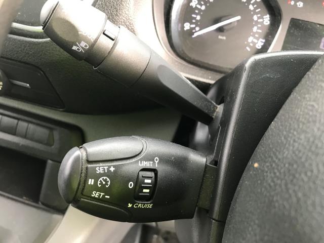 2021 Peugeot Expert 1400 2.0BLUE HDI 145PS PROFESSIONAL PREMIUM EURO 6 (NV71HWL) Image 36