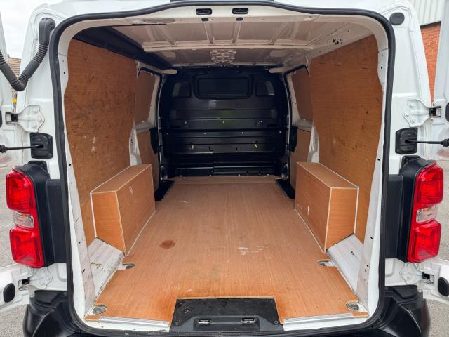 2021 Peugeot Expert 1200 1.5 Bluehdi 100 Professional Van Euro 6 (NV71HYG) Image 48