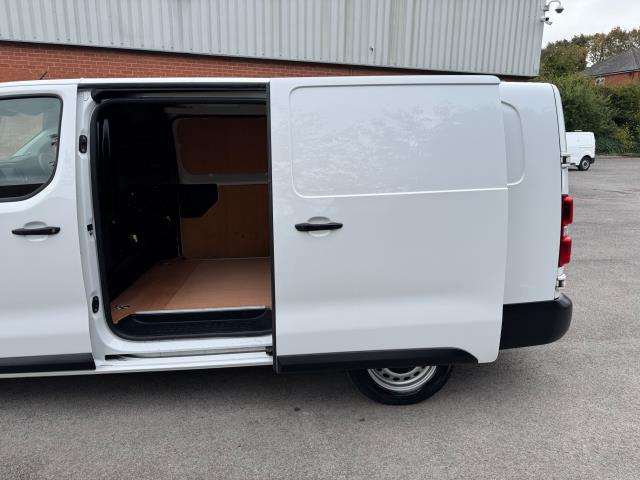 2021 Peugeot Expert 1200 1.5 Bluehdi 100 Professional Van Euro 6 (NV71HYG) Image 43