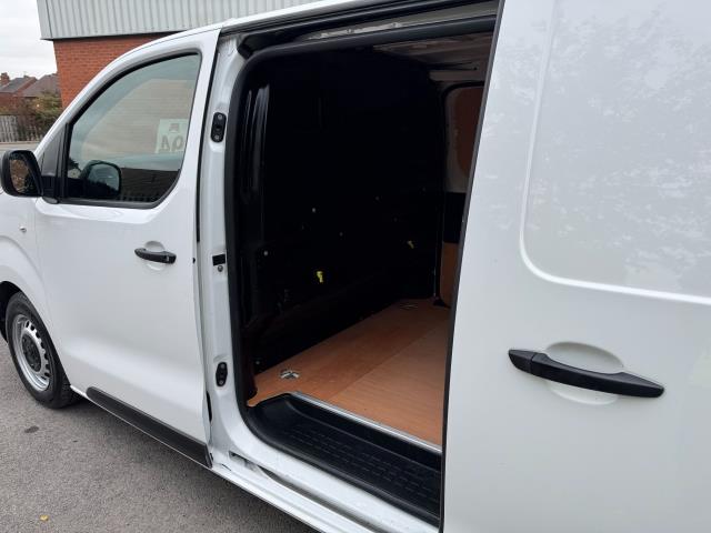 2021 Peugeot Expert 1200 1.5 Bluehdi 100 Professional Van Euro 6 (NV71HYG) Image 41