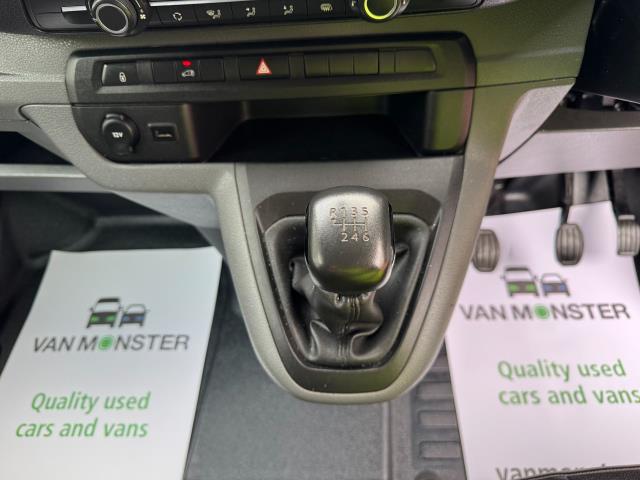 2021 Peugeot Expert 1200 1.5 Bluehdi 100 Professional Van Euro 6 (NV71HYG) Image 28