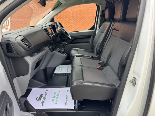 2021 Peugeot Expert 1200 1.5 Bluehdi 100 Professional Van Euro 6 (NV71HYG) Image 32
