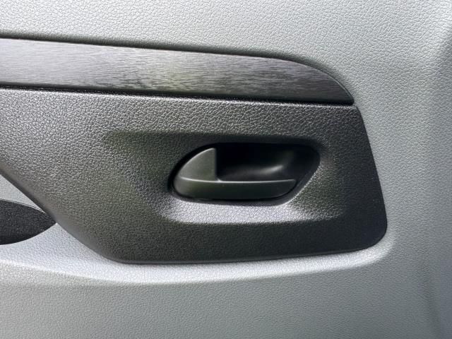 2021 Peugeot Expert 1200 1.5 Bluehdi 100 Professional Van Euro 6 (NV71HYG) Image 37