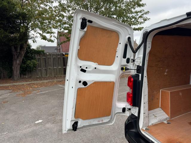 2021 Peugeot Expert 1200 1.5 Bluehdi 100 Professional Van Euro 6 (NV71HYG) Image 54