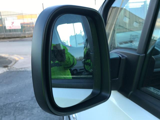 2022 Peugeot Partner L2 950 1.5BLUE HDI 100PS PROFESSIONAL PREMIUM EURO 6 (NV71JBY) Image 38