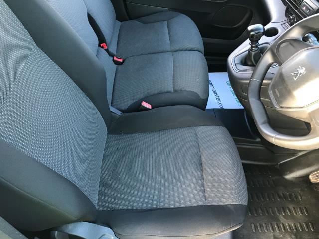 2022 Peugeot Partner L2 950 1.5BLUE HDI 100PS PROFESSIONAL PREMIUM EURO 6 (NV71JBY) Image 13