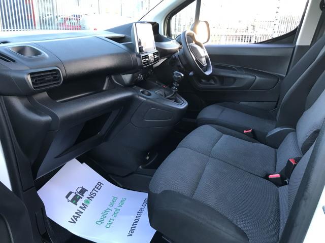 2022 Peugeot Partner L2 950 1.5BLUE HDI 100PS PROFESSIONAL PREMIUM EURO 6 (NV71JBY) Image 22