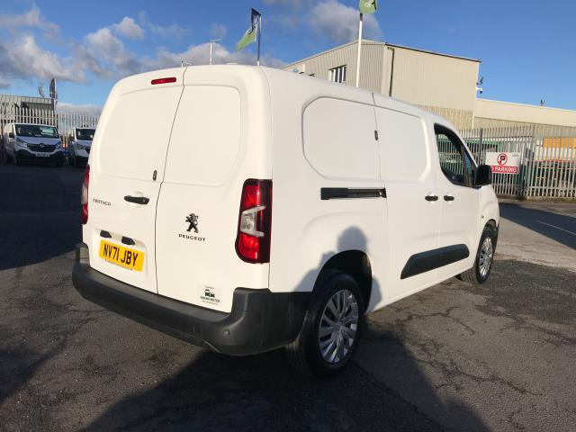 2022 Peugeot Partner L2 950 1.5BLUE HDI 100PS PROFESSIONAL PREMIUM EURO 6 (NV71JBY) Image 4