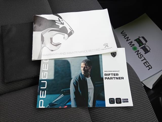 2022 Peugeot Partner L2 950 1.5BLUE HDI 100PS PROFESSIONAL PREMIUM EURO 6 (NV71KNG) Image 29