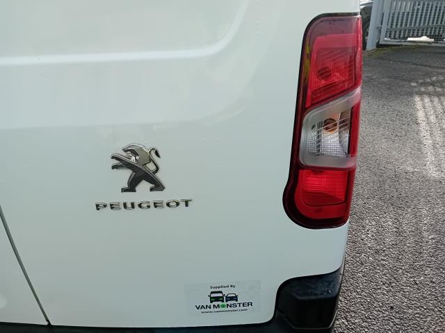 2022 Peugeot Partner L2 950 1.5BLUE HDI 100PS PROFESSIONAL PREMIUM EURO 6 (NV71KNG) Image 42