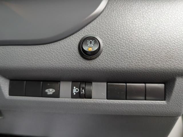 2021 Peugeot Expert 1400 2.0 Bluehdi 145 Professional Premium Van (NV71LDY) Image 22