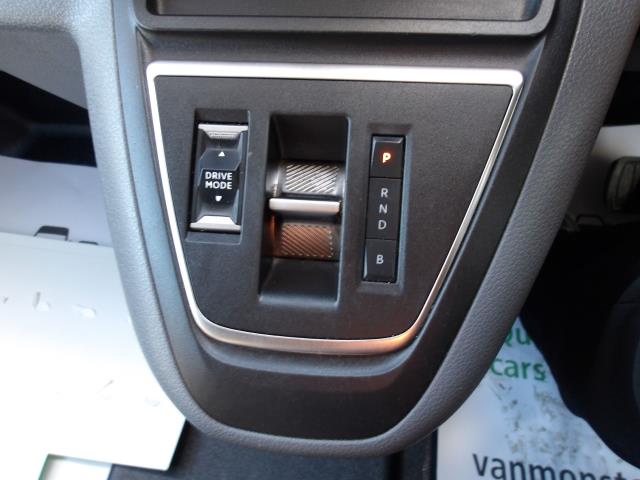 2022 Peugeot Expert 1000 100Kw 75Kwh Professional Van Auto (NV71LDZ) Image 29