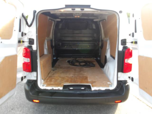 2022 Peugeot Expert 1000 100Kw 75Kwh Professional Van Auto (NV71LDZ) Image 16