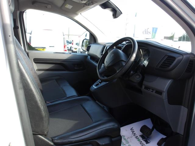 2022 Peugeot Expert 1000 100Kw 75Kwh Professional Van Auto (NV71LDZ) Image 19