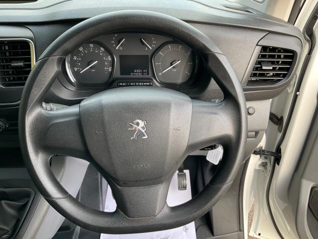 2021 Peugeot Expert 1000 1.5 Bluehdi 100 Professional Van (NV71LNC) Image 20
