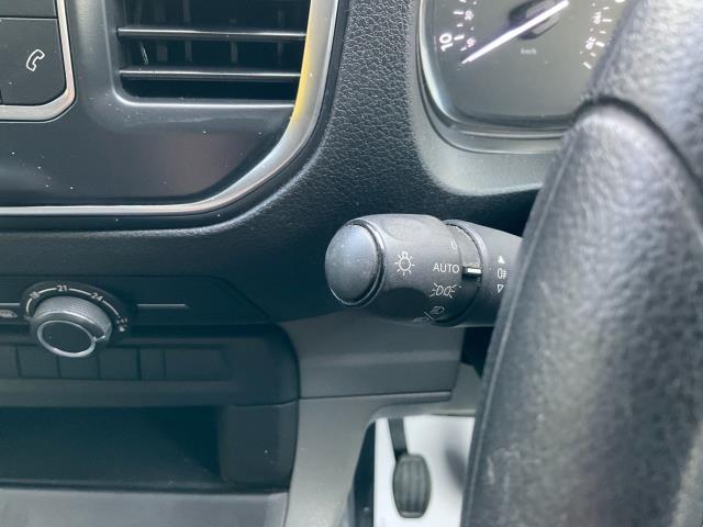 2021 Peugeot Expert 1000 1.5 Bluehdi 100 Professional Van (NV71LNC) Image 33