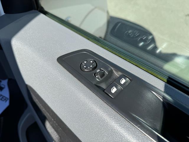 2021 Peugeot Expert L1 1000 1.5 Bluehdi 100 Professional Van (NV71LNF) Image 19