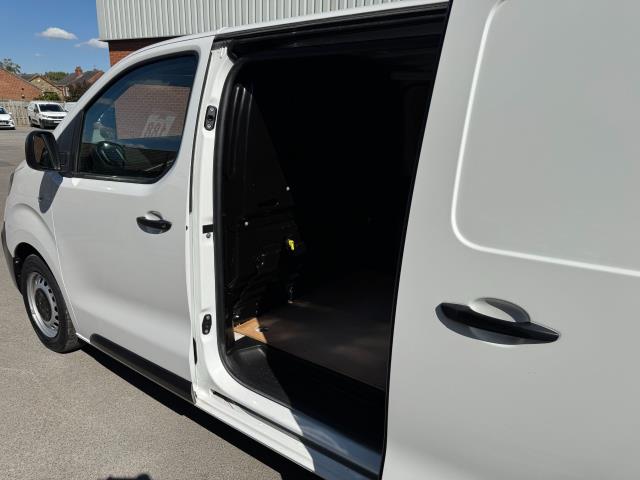2021 Peugeot Expert L1 1000 1.5 Bluehdi 100 Professional Van (NV71LNF) Image 42