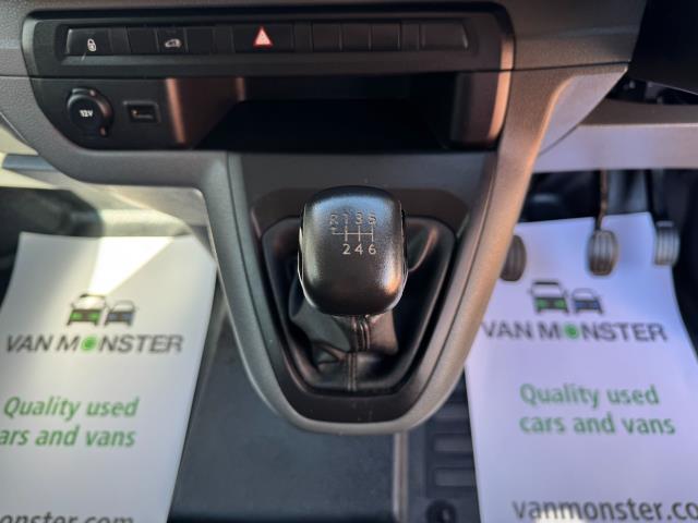 2021 Peugeot Expert L1 1000 1.5 Bluehdi 100 Professional Van (NV71LNF) Image 30