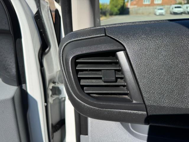 2021 Peugeot Expert L1 1000 1.5 Bluehdi 100 Professional Van (NV71LNF) Image 41