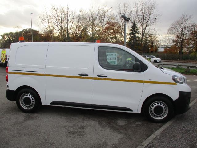 2021 Peugeot Expert 1000 1.5 Bluehdi 100 Professional Van (NV71LNW) Image 3