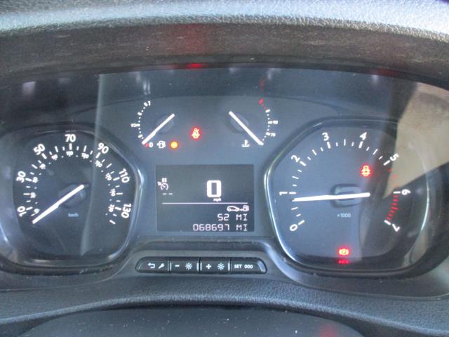 2021 Peugeot Expert 1000 1.5 Bluehdi 100 Professional Van (NV71LNZ) Image 14