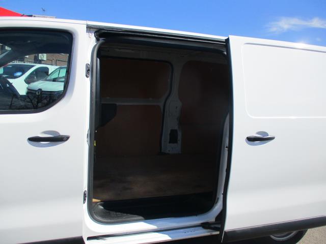 2021 Peugeot Expert 1000 1.5 Bluehdi 100 Professional Van (NV71LNZ) Image 29