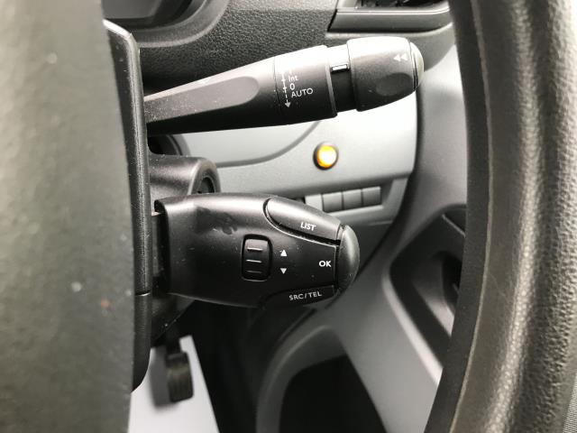 2021 Peugeot Expert 1000 1.5 Bluehdi 100 Professional Van (NV71MKF) Image 26