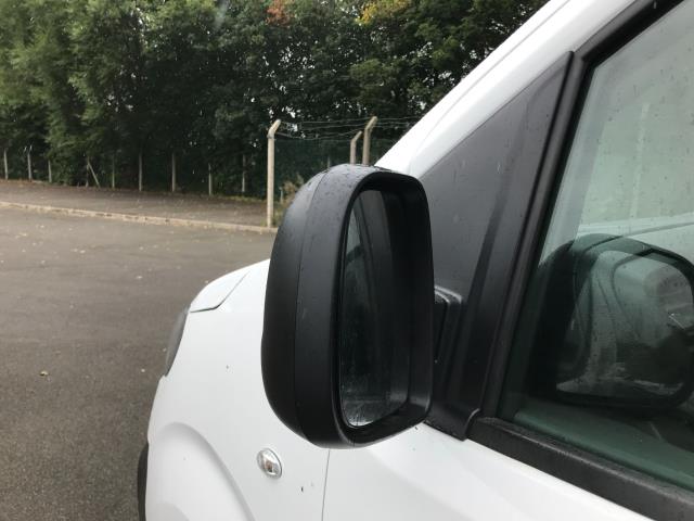 2021 Peugeot Expert 1000 1.5 Bluehdi 100 Professional Van (NV71MKF) Image 18