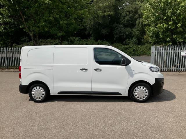 2021 Peugeot Expert 1000 1.5 Bluehdi 100 Professional Van (NV71OKF) Image 15